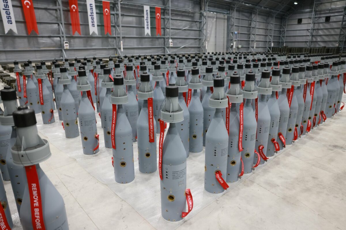 Turcii, lovitură pe piața armamentului: Produc bombe „inteligente” cu ghidare laser