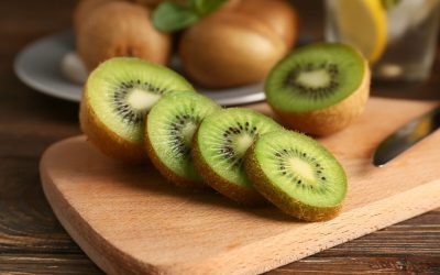 Kiwi, elixirul sănătății? De ce specialiștii recomandă consumul cu tot cu coajă