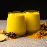 Laptele Auriu: Secretul unui somn odihnitor dezvăluit. Ajută?