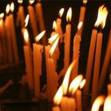 Ce fac 12 lumânări din Joia Mare? Secretul neștiut, valabil tot anul