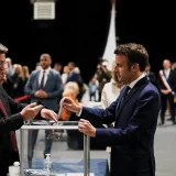 Macron, lege anti-Rusia înainte de alegeri: Parisul se teme de ingerințe