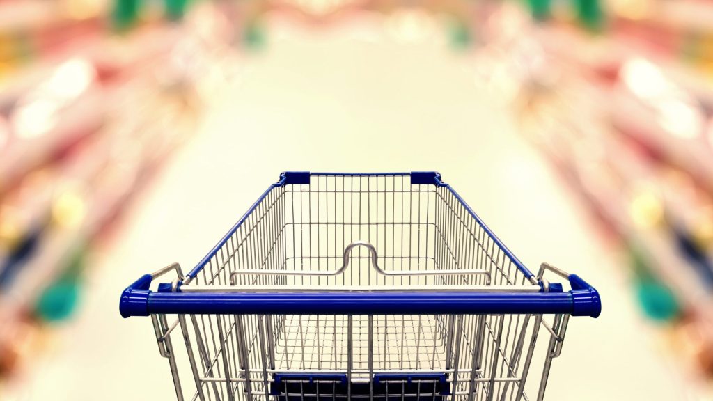 CONSUMUL SCADE, PRODUCȚIA AGRICULTURALĂ RĂMÂNE UN OBIECTIV CHEIE Feliciu PARASCHIV, vicepreședintele Asociației Naționale a Comercianților Mici și Mijlocii din România (ANCMMR), a adus în discuție, miercuri, provocările actuale ale economiei românești