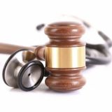 Malpraxis în România: Război pe viață și moarte între medici și avocați