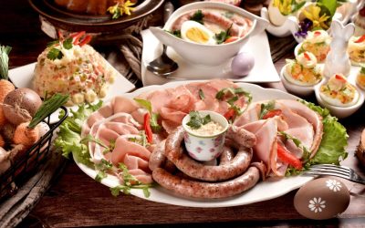 Atenție la masa de Paște: Ce preparate pot da crize biliare