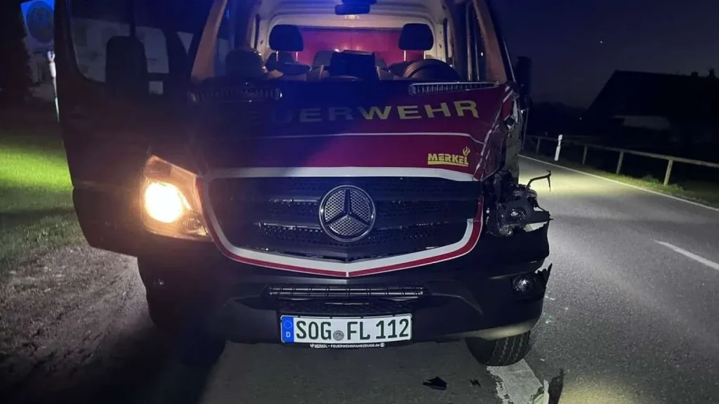 Român a făcut praf autospeciala pompierilor: Acum nu mai pot interveni în Germania