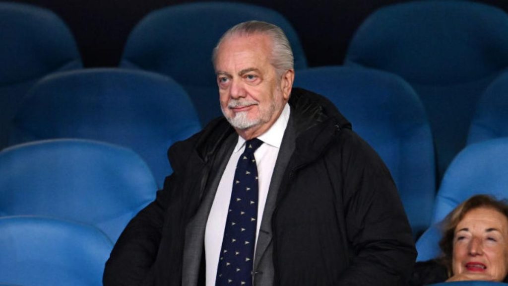 Președintele Napoli vrea fotbal cu meciuri de 50 minute: Tinerii, în pericol