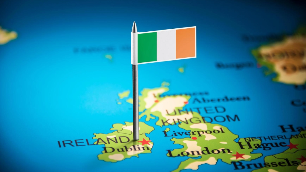 Criza carburanților în Irlanda: Transportatorii blochează autostrăzi și rafinărie