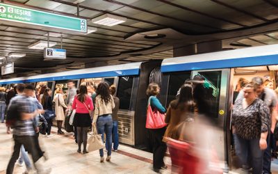 Revoltă la București: Peste 11.500 de oameni, împotriva scumpirii metroului