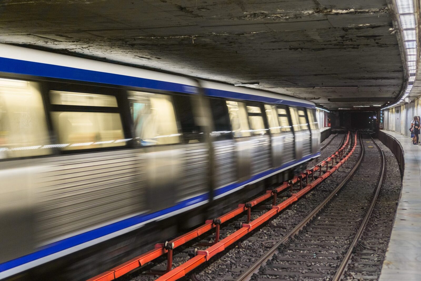 Metrorex și STB pregătesc scumpiri pentru biletele în București