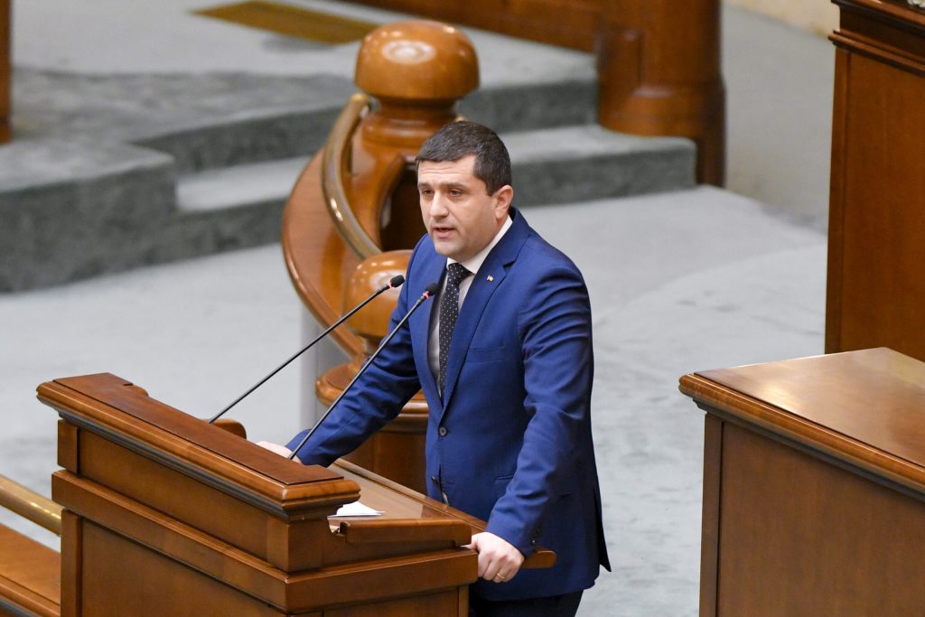 Miruță cere Parlamentului explicații despre achizițiile militare SAFE