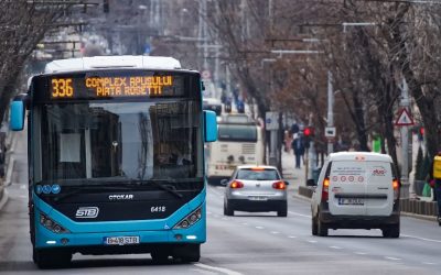 Șoferii STB, victimele restructurărilor: Directorii rămân, salariile uriașe cresc!