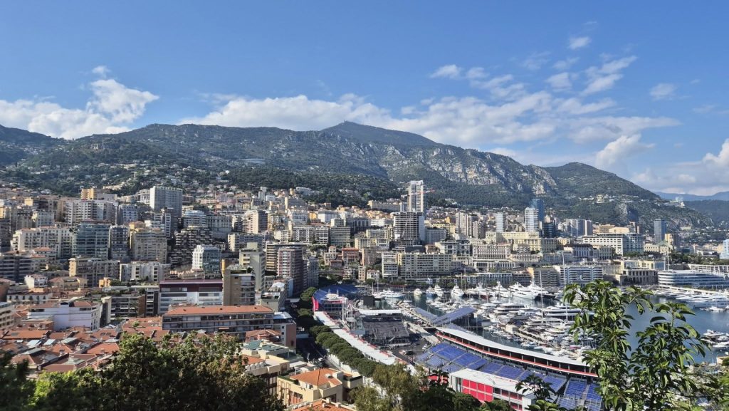 Akhmetov, cel mai bogat ucrainean, și-a luat apartament de 471 milioane € în Monaco!