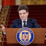 Președintele cheamă partidele la discuții după retragerea PSD de la guvernare