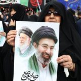 Mojtaba KHAMENEI, desfigurat, se reface. Noi detalii despre liderul iranian