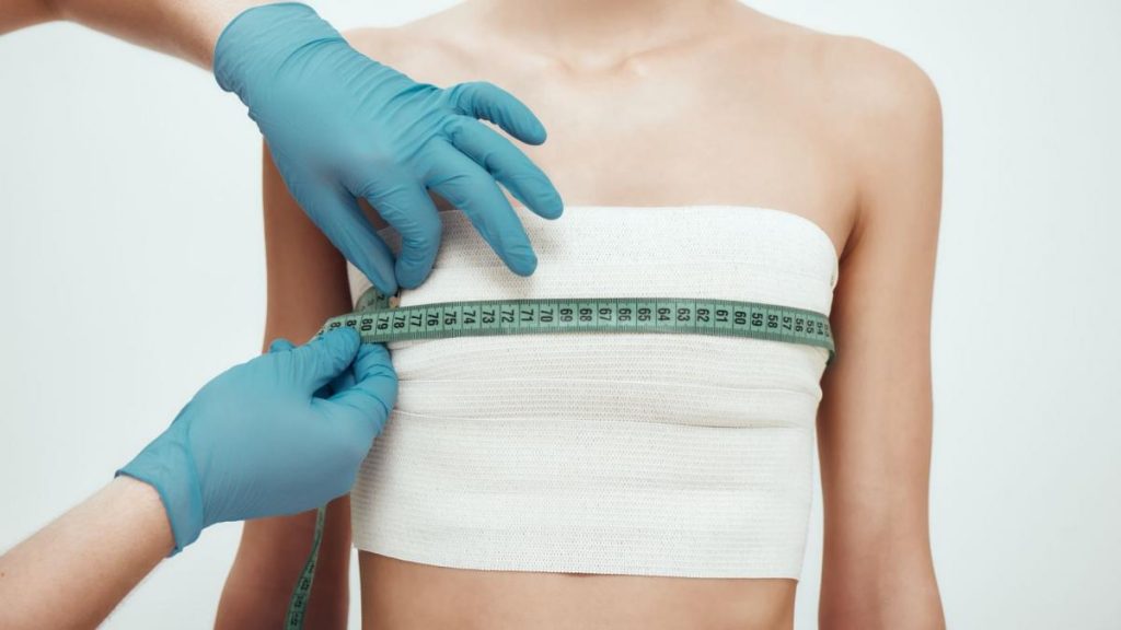 Obsesia perfecțiunii, pericol real: Avertismentul medicilor despre aberațiile online