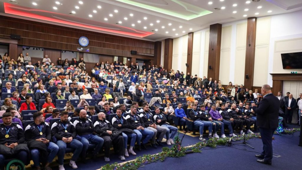 Universitatea din Timișoara atrage copiii diasporei: „Școala din România, competitivă”