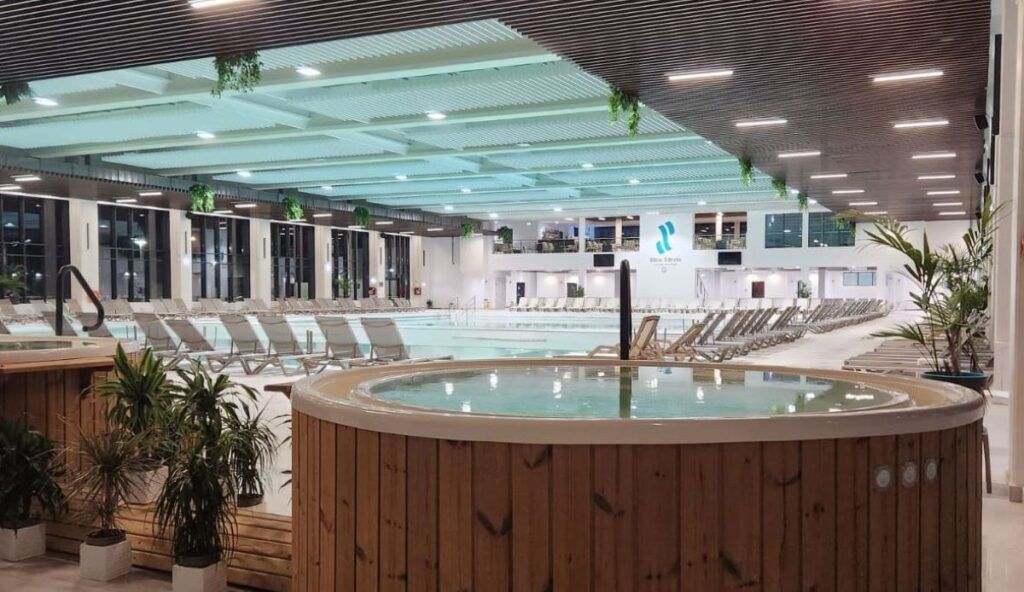 Pensii: Bilete de tratament balnear pentru 2026, deblocate. Cât plătesc bătrânii?