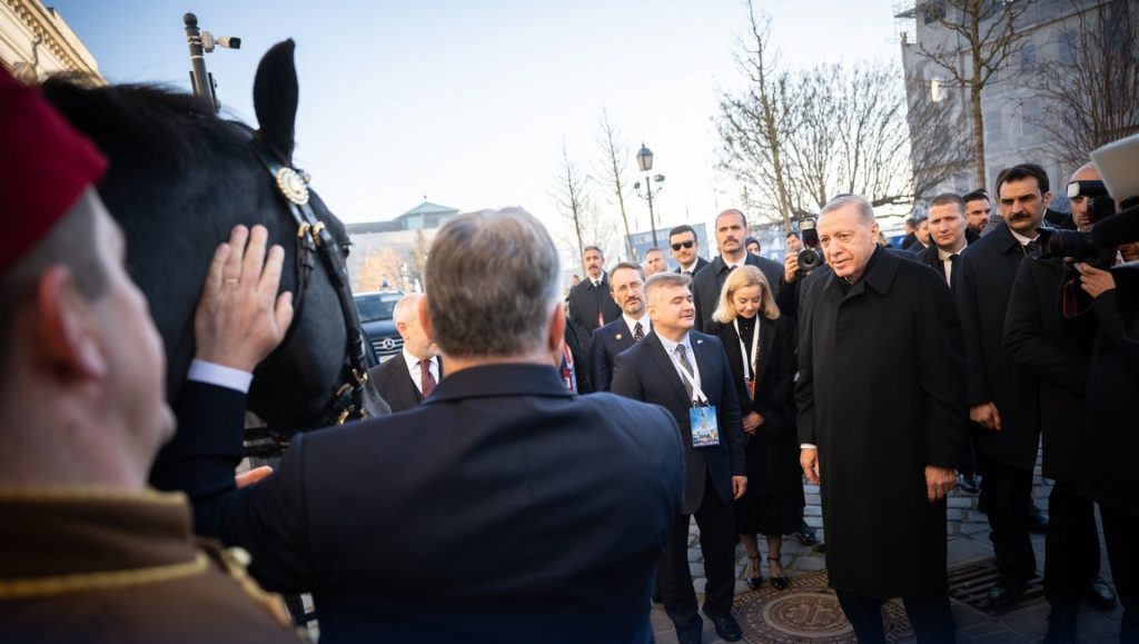Magyar, fața în fața cu Erdoğan, după ce liderul Turciei a vizitat Ungaria