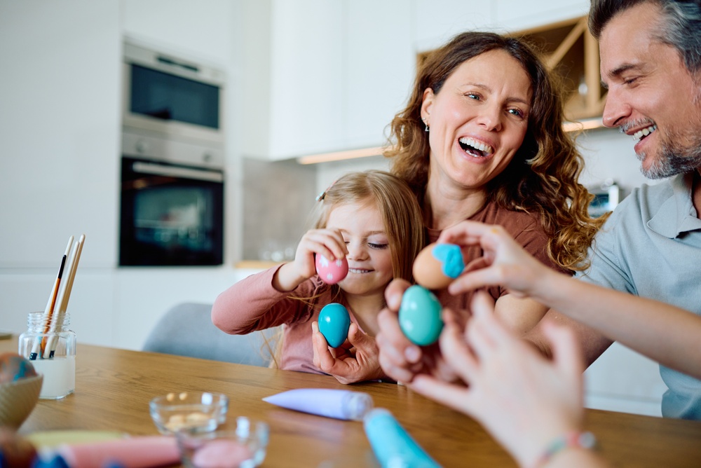 De ce ciocnim ouă de Paște: Ce ascunde gestul aparent simplu
