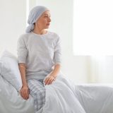 Cancer, o nouă speranță: Tratament revoluționar „învață” corpul să învingă