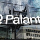Trump laudă Palantir, dar acțiunile companiei cad vertiginos, cu 15%