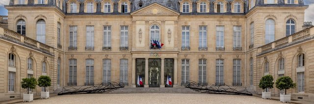 Poliția Franceză, blocată la Elysee: Ancheta de favoritism, împiedicată să avanseze