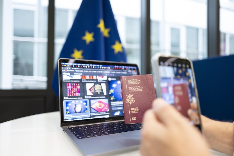 Portofelul digital european: Siguranță sau capcană? Ce aduce noua identitate electronică a UE
