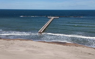 Mamaia: Pasarela ruinată de 6 ani. Primăria Constanța, bani pentru 2026?