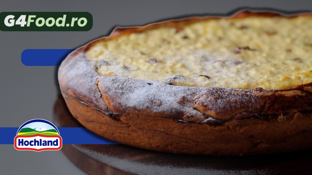 Pasca tradițională cu Hochland: Aluat dospit și umplutură cremoasă, un deliciu!
