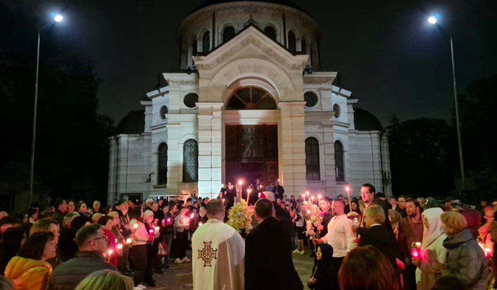 Când pică PAȘTELE în 2027? Sărbătoarea, lipită de minivacanța de 1 Mai