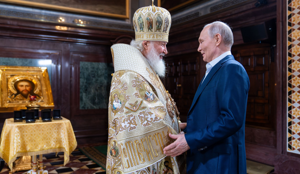Propaganda rusă țintește România: Cum influențează vocile din Biserică și rețelele sociale Biserica Ortodoxă Română (BOR) se confruntă cu o provocare majoră: contracararea propagandei rusești care, prin intermediul unor figuri influente, încearcă să erodeze încrederea în instituțiile democratice și să promoveze o agendă antioccidentală