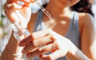 Peptidele, noul elixir al tinereții? Promisiuni mari, pericole ascunse