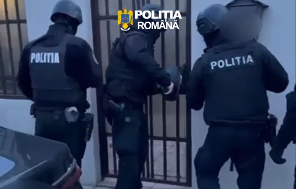 București: Doi bărbați și o femeie, anchetați pentru furt