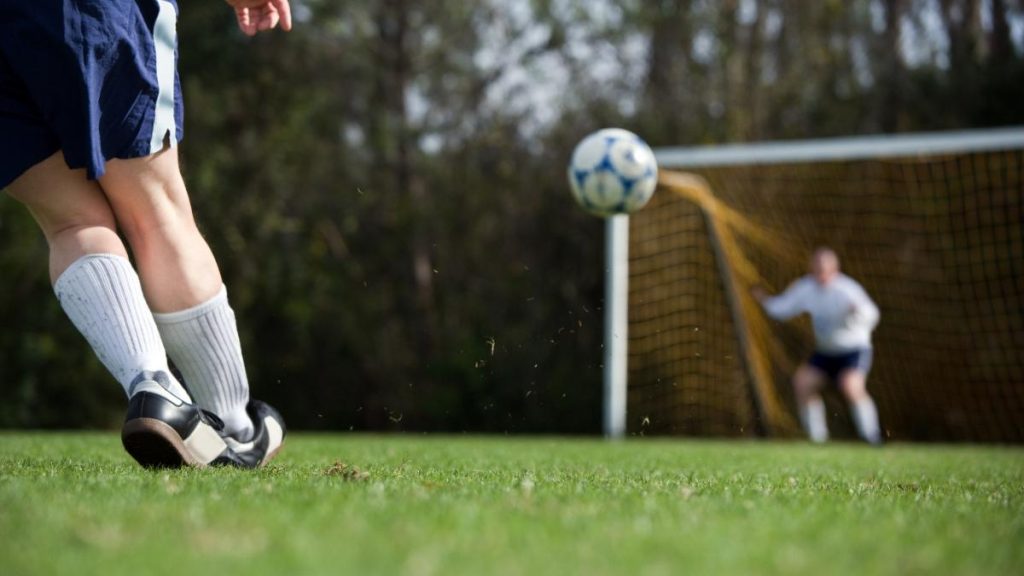 Juniorii unei echipe de fotbal, internați cu toxiinfecție alimentară!