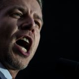 Simion, dans pe morminte. UDMR, complice la minciuni, acuză