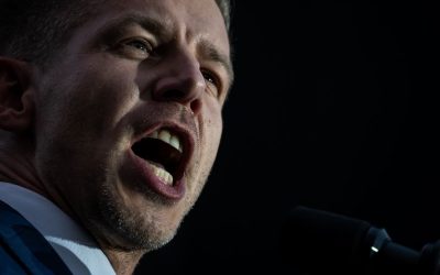 Simion, dans pe morminte. UDMR, complice la minciuni, acuză