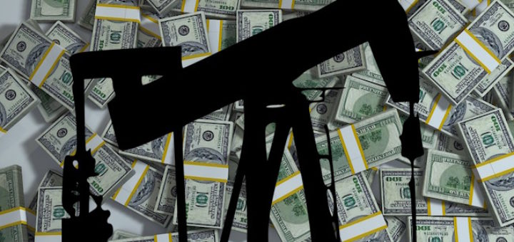 Petrolul, peste 100 de dolari din cauza Iranului. Trump: Vor fi prețuri mari la benzină