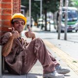 Calitatea muncii în Europa crește, dar decalajele femei-bărbați persistă