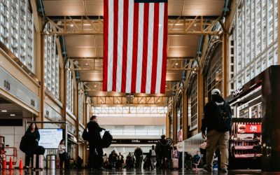 Robot industrial, genunchi bionic și meteorit din 1576: Comorile pierdute prin aeroporturile americane