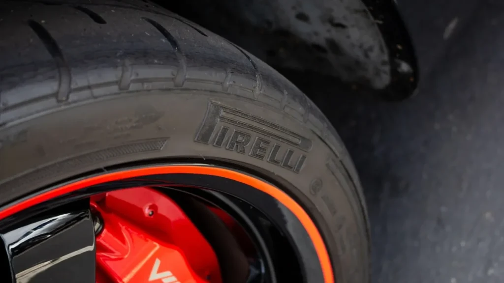 Pirelli, lovită de criza din Orientul Mijlociu: Scumpiri la anvelope