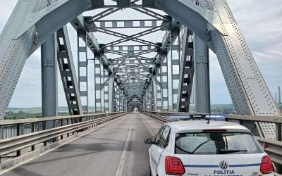 Liniște pe șosele în a doua zi de Paște: Românii, acasă, după mese