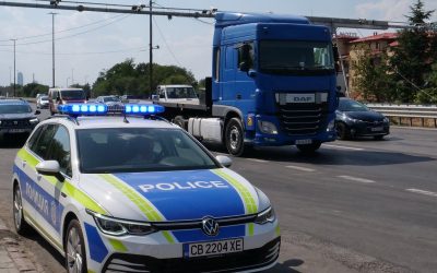 Șofer Bulgar, Reținut pe Autostradă După Ce A Condus Sub Influența Alcoolului și Drogurilor Un bărbat de 39 de ani, cetățean bulgar, a fost reținut în această dimineață pe autostrada Struma, care face legătura între Sofia și frontiera cu Grecia