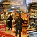 Incendiu ȘI focuri de armă: Atac ȘOC în București, mai mulți răniți