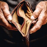 Inflația, aproape de 10%, pune bețe-n roate creșterii economice a României