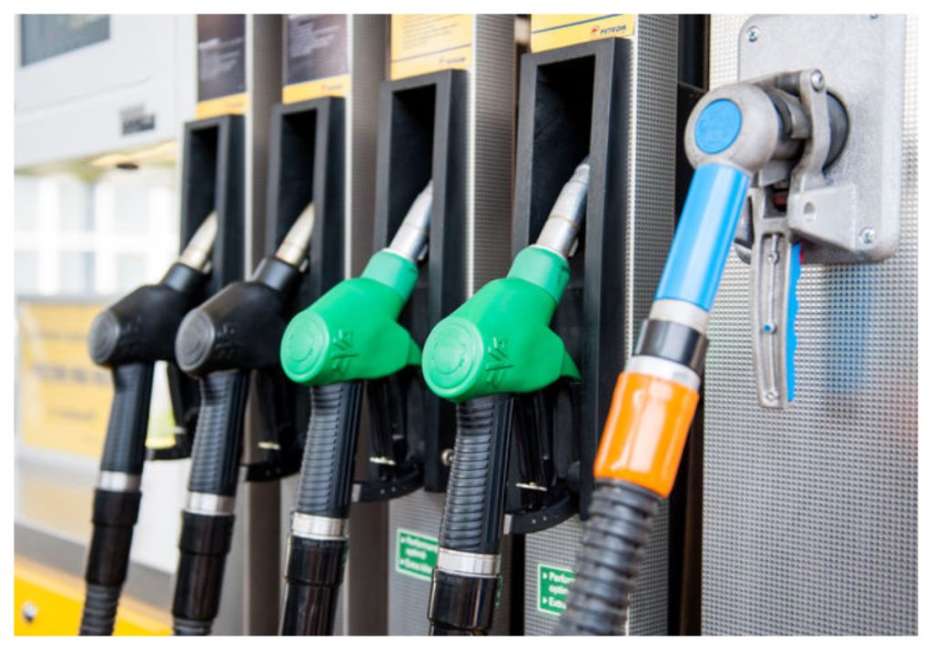 Benzina și motorina, marți, 14 aprilie 2026: Ultimele prețuri Petrom, Rompetrol, MOL, Lukoil și Socar