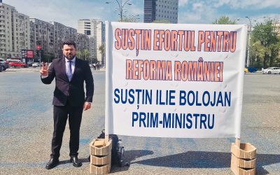 Primarul din Rădăuți, Loghin (PNL), în Piața Victoriei pentru Bolojan