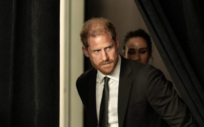 Harry, atac la Charles: Vreau să-mi cresc copiii mai bine