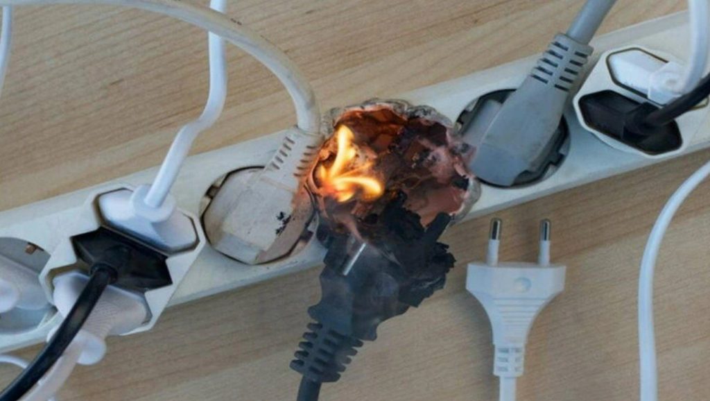 Campioana scumpirilor: Prețul energiei electrice, un șoc de +57% în martie