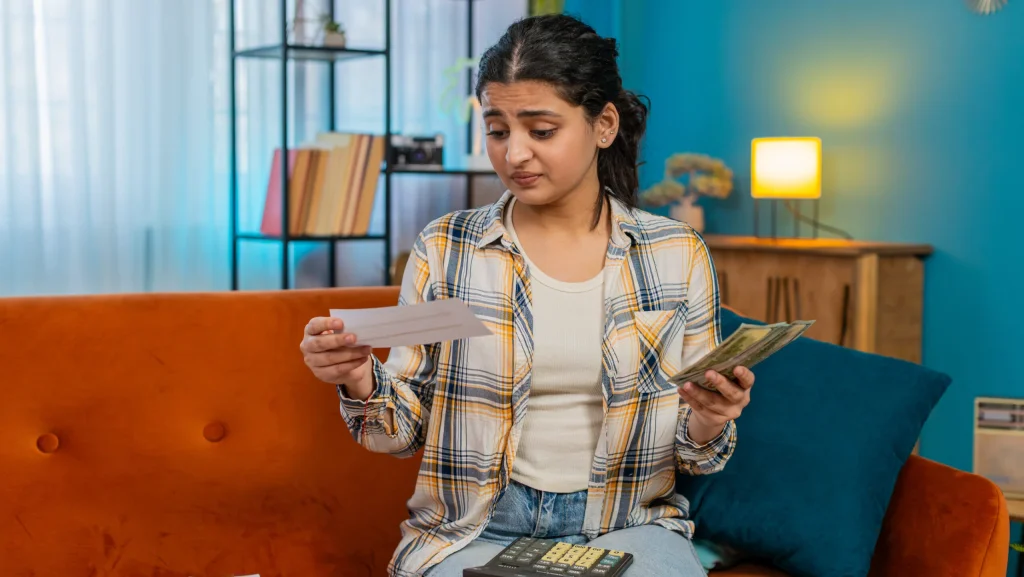 BANI pentru români: 1.000 de lei pentru chirie, utilități sau întreținere. Condițiile