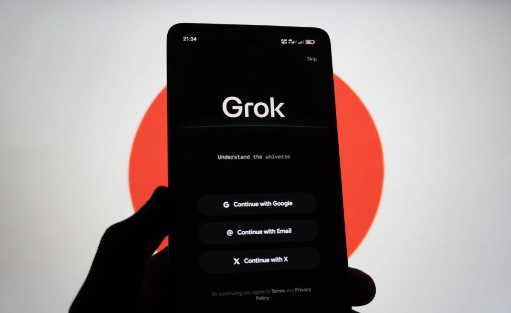 O postare ofensatoare generată de chatbotul Grok, dezvoltat de Elon Musk, a stârnit un val de reacții și a atras atenția autorităților din Elveția